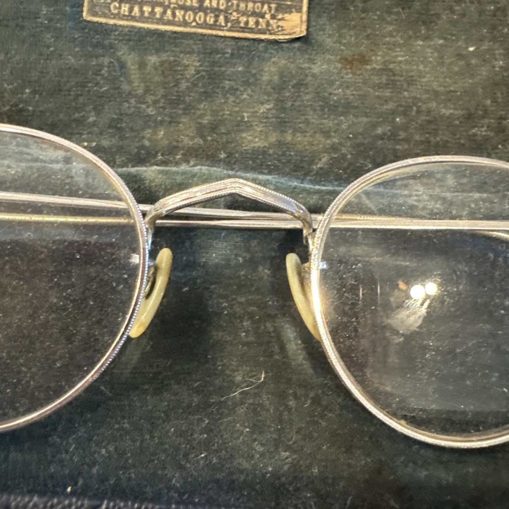 Antique Round Eye Glasses / Antique Spectacles in Original Well Cared For Case - Picture 3 of 7